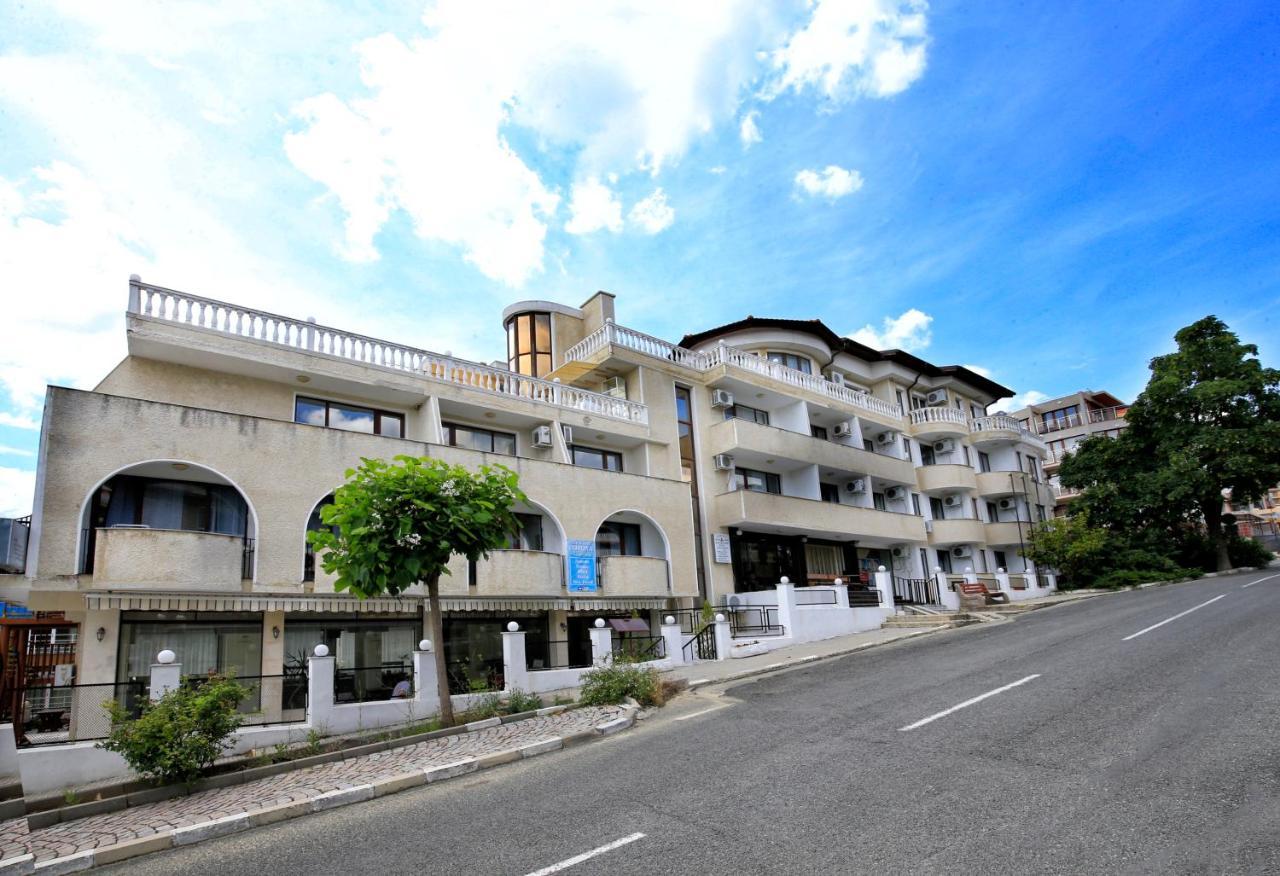 Hotel Corona Sveti Vlas Dış mekan fotoğraf