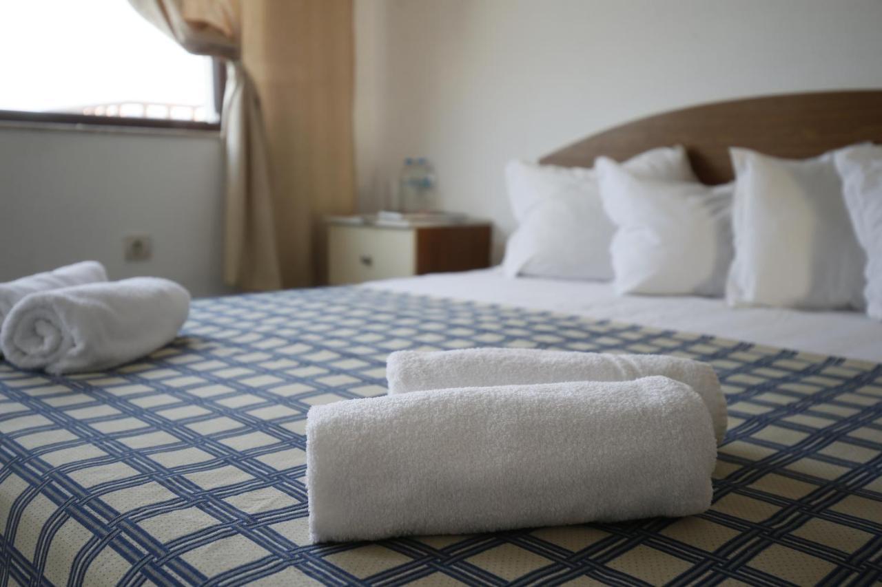 Hotel Corona Sveti Vlas Dış mekan fotoğraf