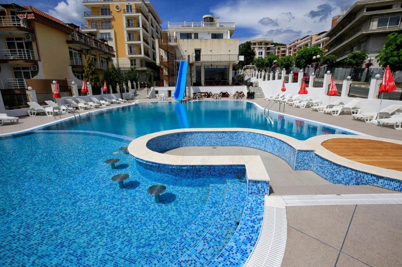 Hotel Corona Sveti Vlas Dış mekan fotoğraf