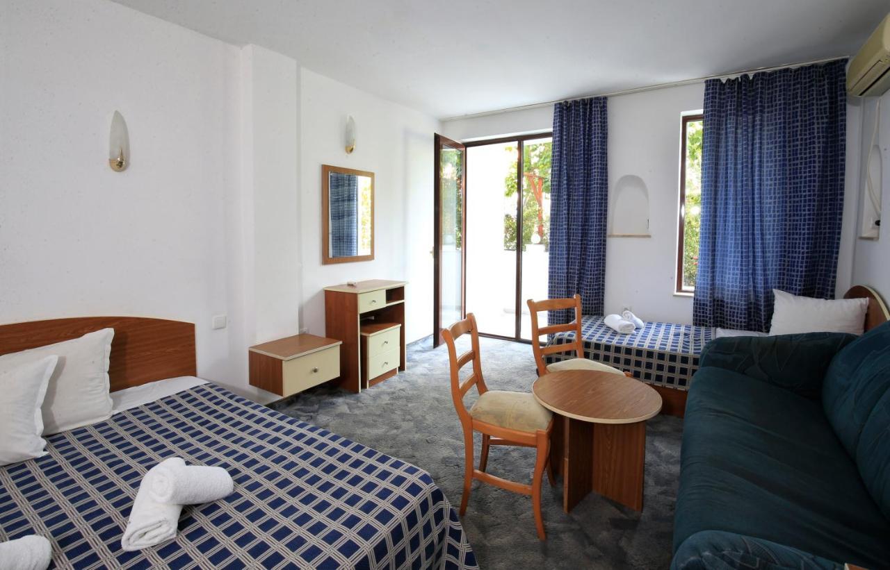 Hotel Corona Sveti Vlas Dış mekan fotoğraf