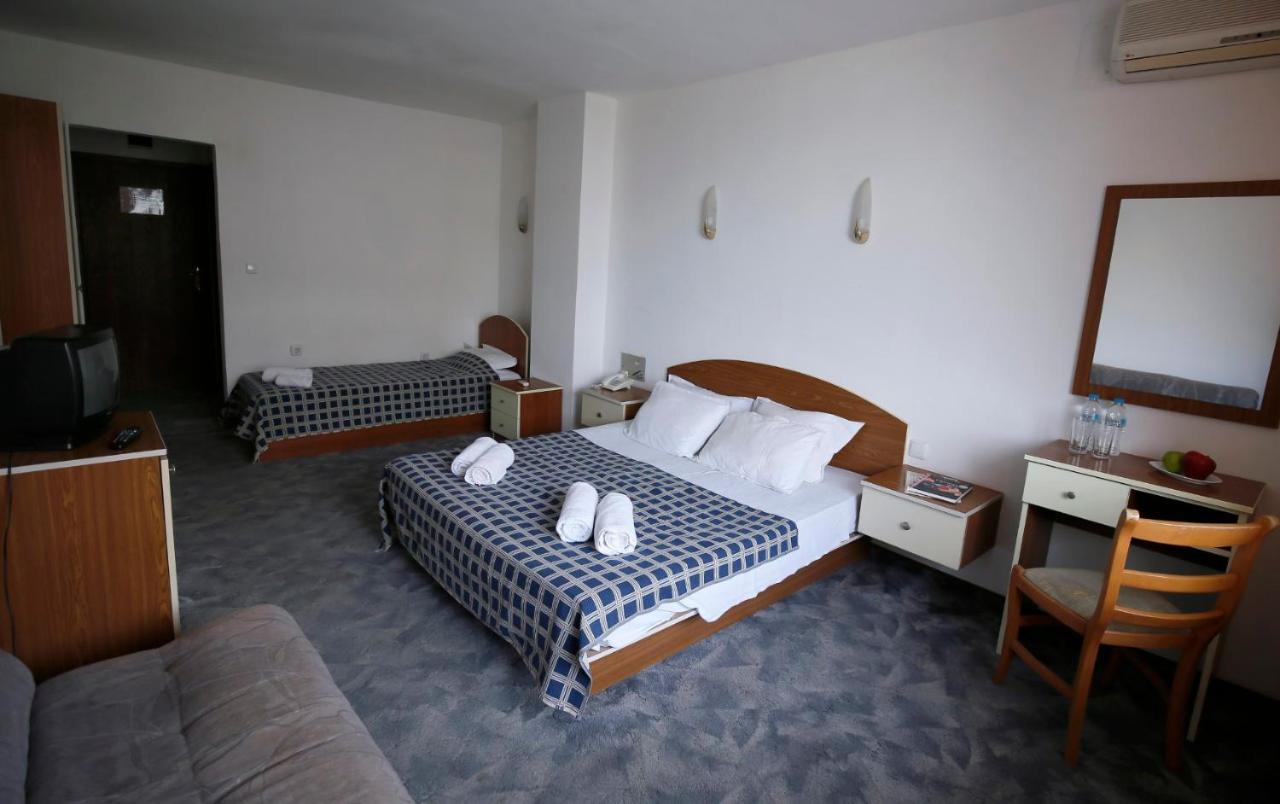 Hotel Corona Sveti Vlas Dış mekan fotoğraf